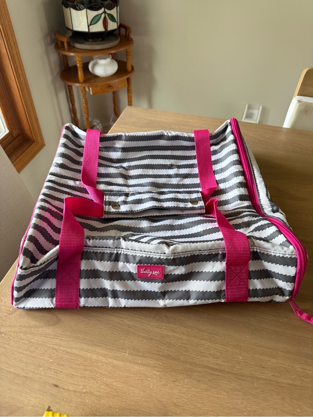 Thirty-One Water-Resistant Thermal Lining for keeping food warm or cool
